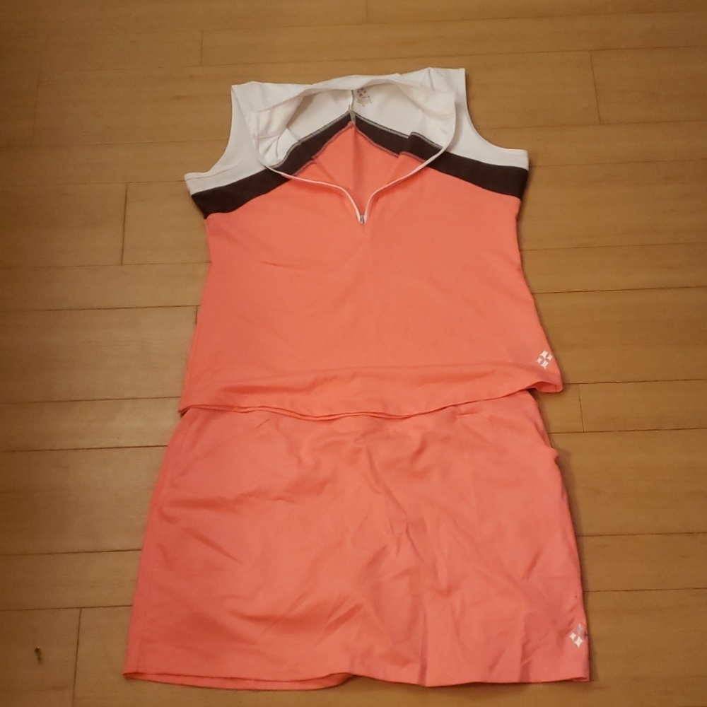 Job fit golf/tennis outfit